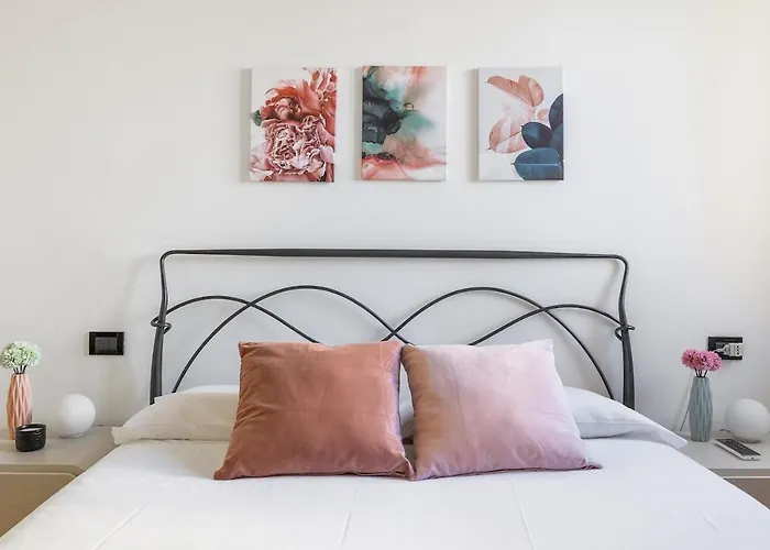 Del Carro 11 By District 볼로냐